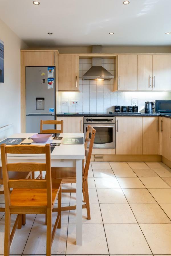 Newcastle City Centre Spacious Town House Free Parking And Wifi Екстериор снимка