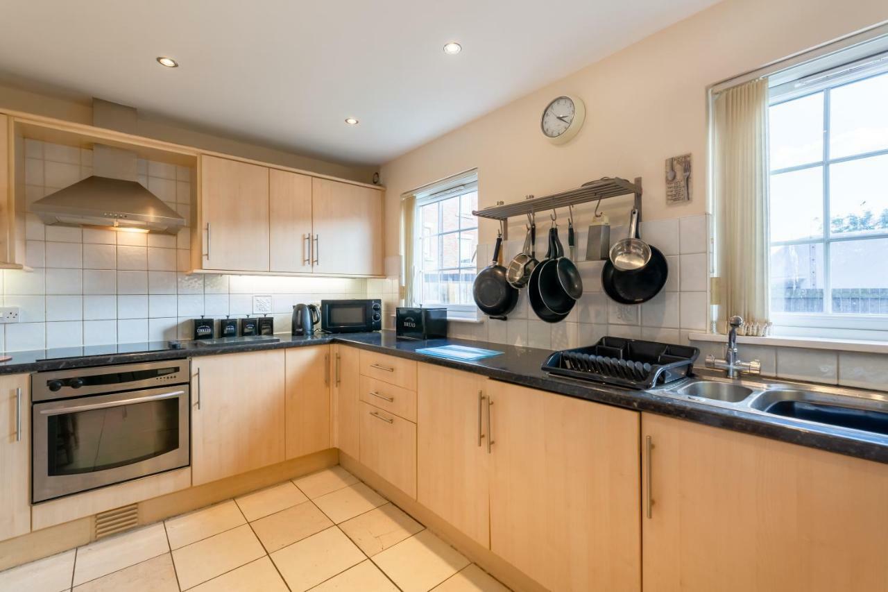 Newcastle City Centre Spacious Town House Free Parking And Wifi Екстериор снимка